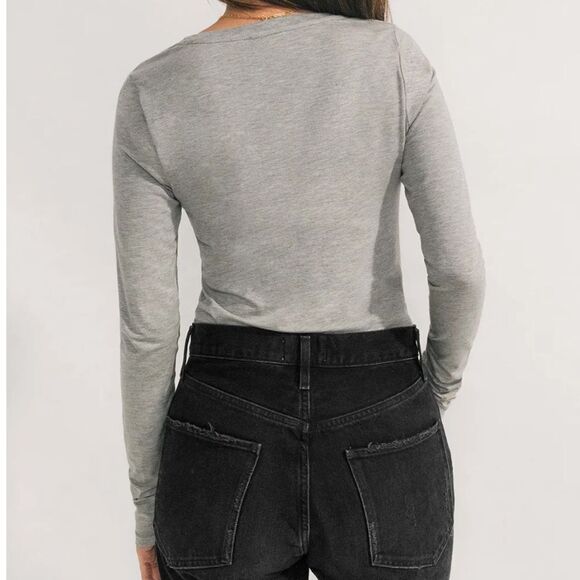 🔥Easy standard Fitted Long Sleeve Scoop sz Small New - Picture 2 of 2